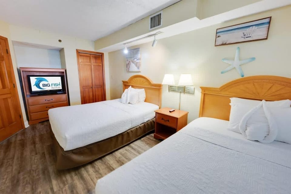 New Beachfront, Condo Simply Amazing Pools & Views House in North Myrtle Beach