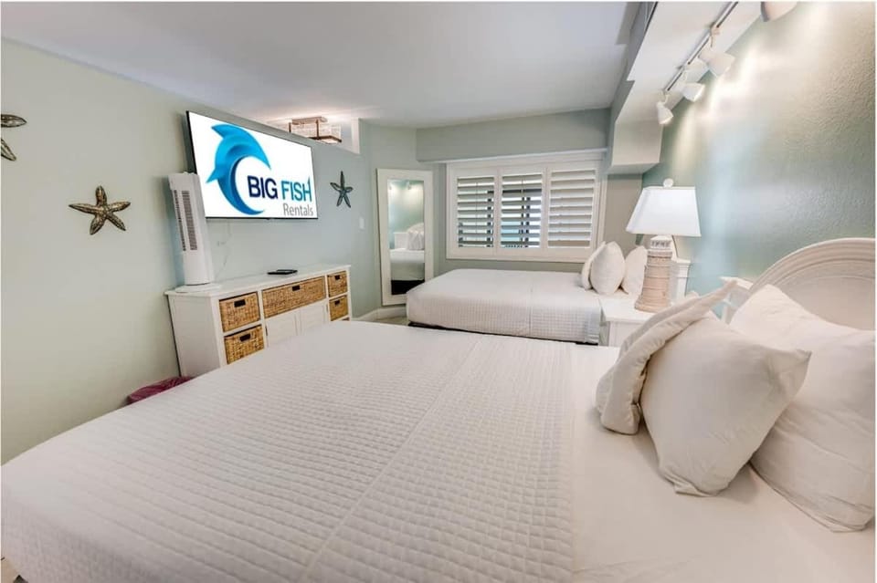 Seaside condo w hot tub & balcony House in North Myrtle Beach