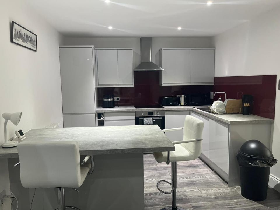 Keep Green Abode Vacation rental in Runnymede District