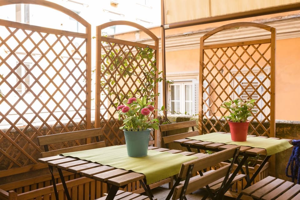 Property building, Balcony/Terrace