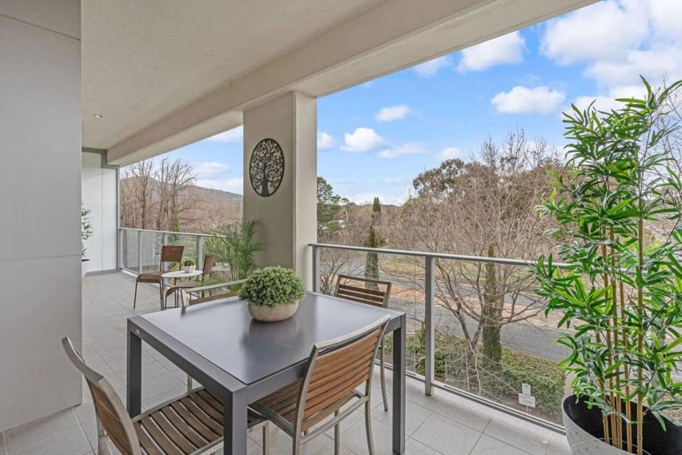 Glebe Park Cityside with Style Apartment in Canberra