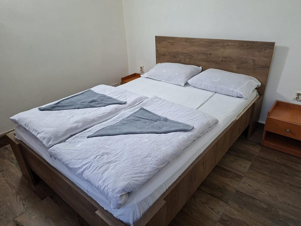 Cabana Lir Bed and Breakfast in Timiș County