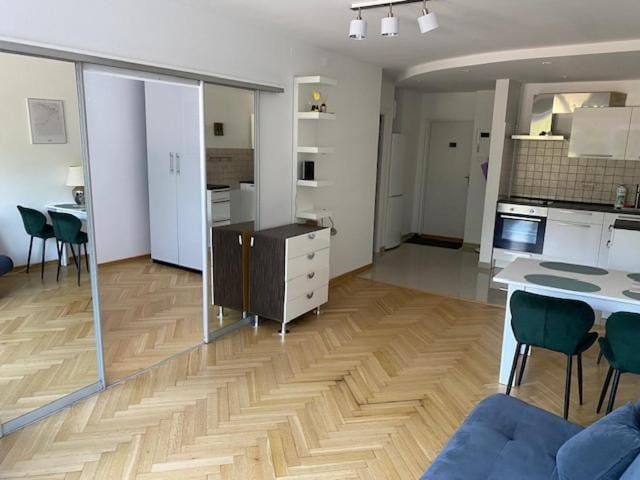 OLD Town TWO Rooms Apartment in Warsaw