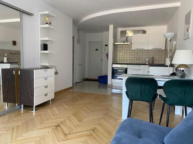 OLD Town TWO Rooms Apartment in Warsaw
