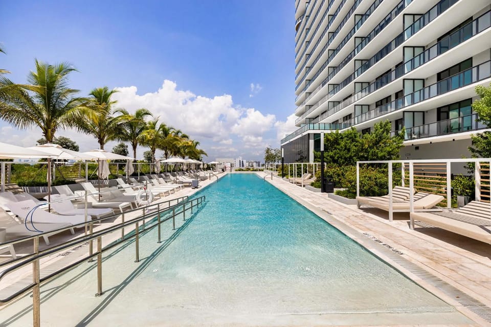 Ocean Dreams Chic 2BR Getaway Minutes from Miami's Top Attractions Apartment in Miami Beach