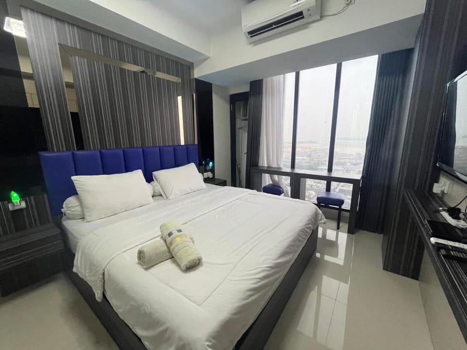 P7 Service Apartment With Netflix, Sea View and High Floor Apartment in Riau Islands, Indonesia