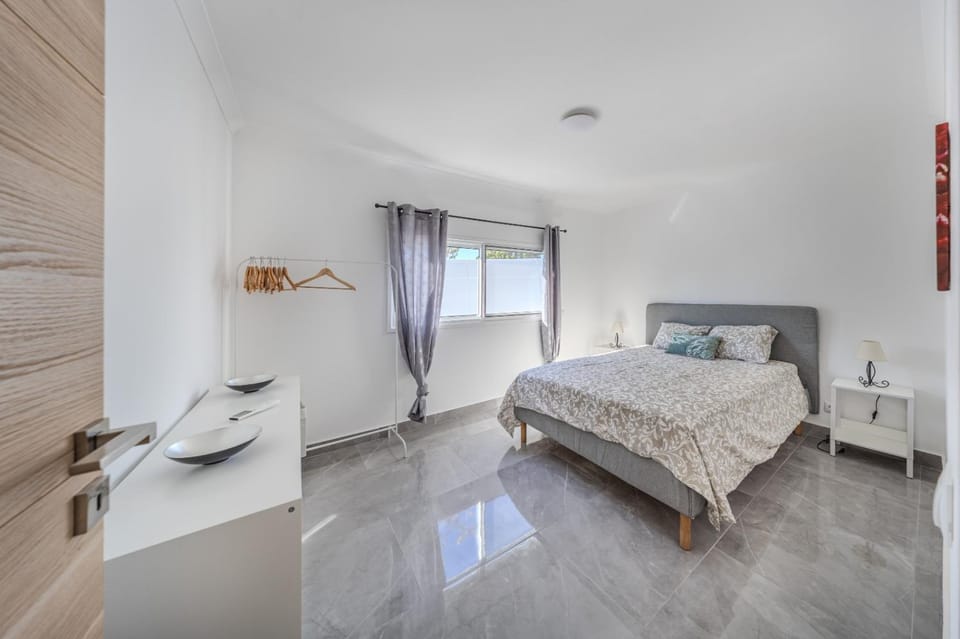 Quinta Veigas House in Faro District