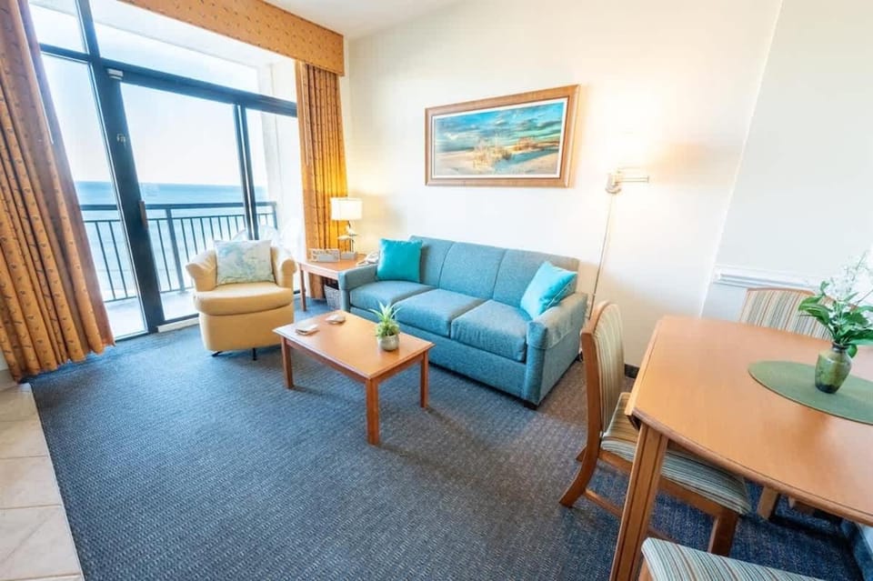 Penthouse! Ocean Front, Close to Barefoot Landing! House in North Myrtle Beach