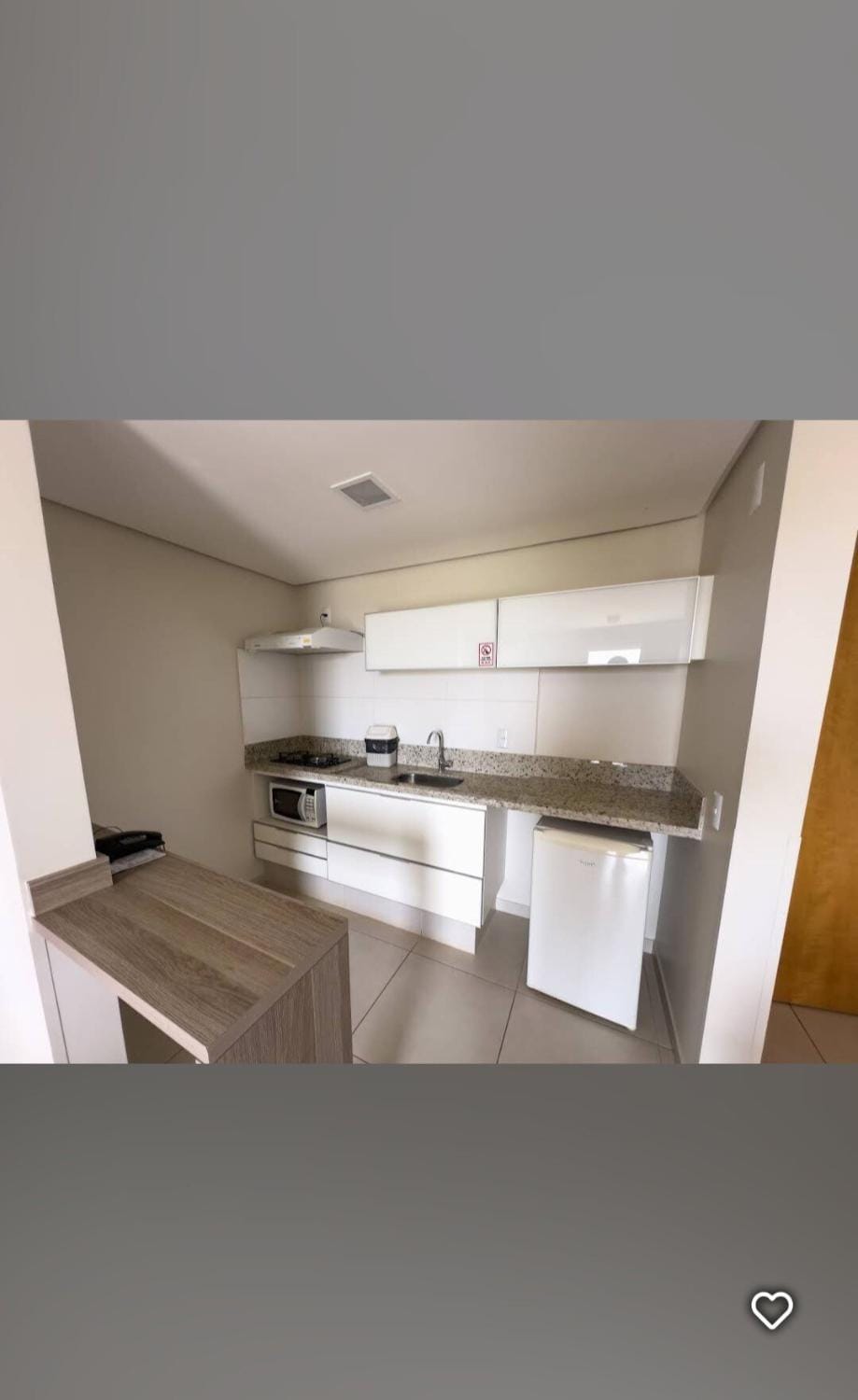 Property building, Restaurant/places to eat, Kitchen or kitchenette, Swimming pool, Breakfast, stove