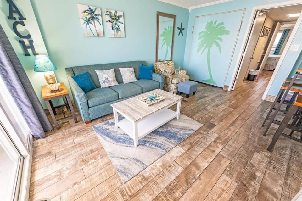 Oceanfront View, Renovated,Boardwalk Resort,Pools! House in Myrtle Beach