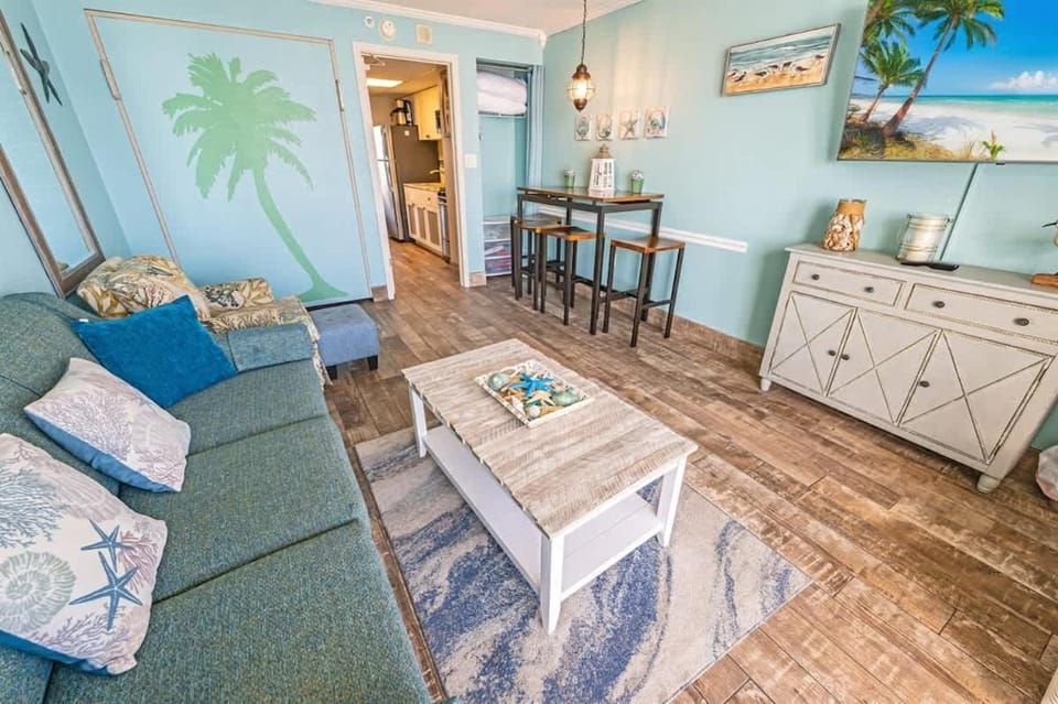 Oceanfront View, Renovated,Boardwalk Resort,Pools! House in Myrtle Beach