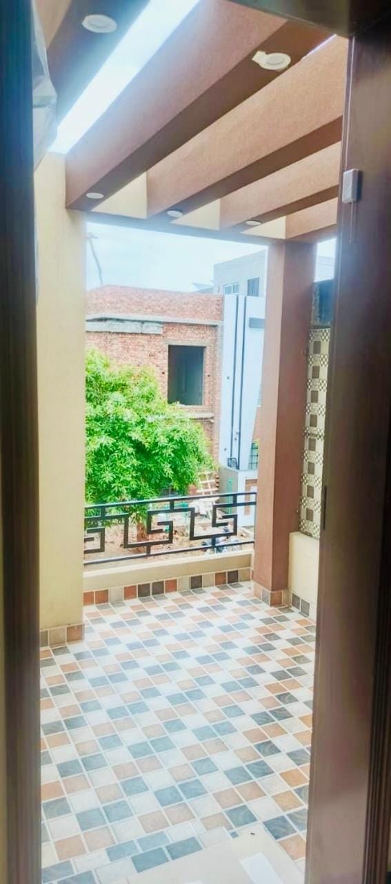 Luxurious 3 Bedroom Fully Furnished entire House with 24 hours Security available House in Lahore