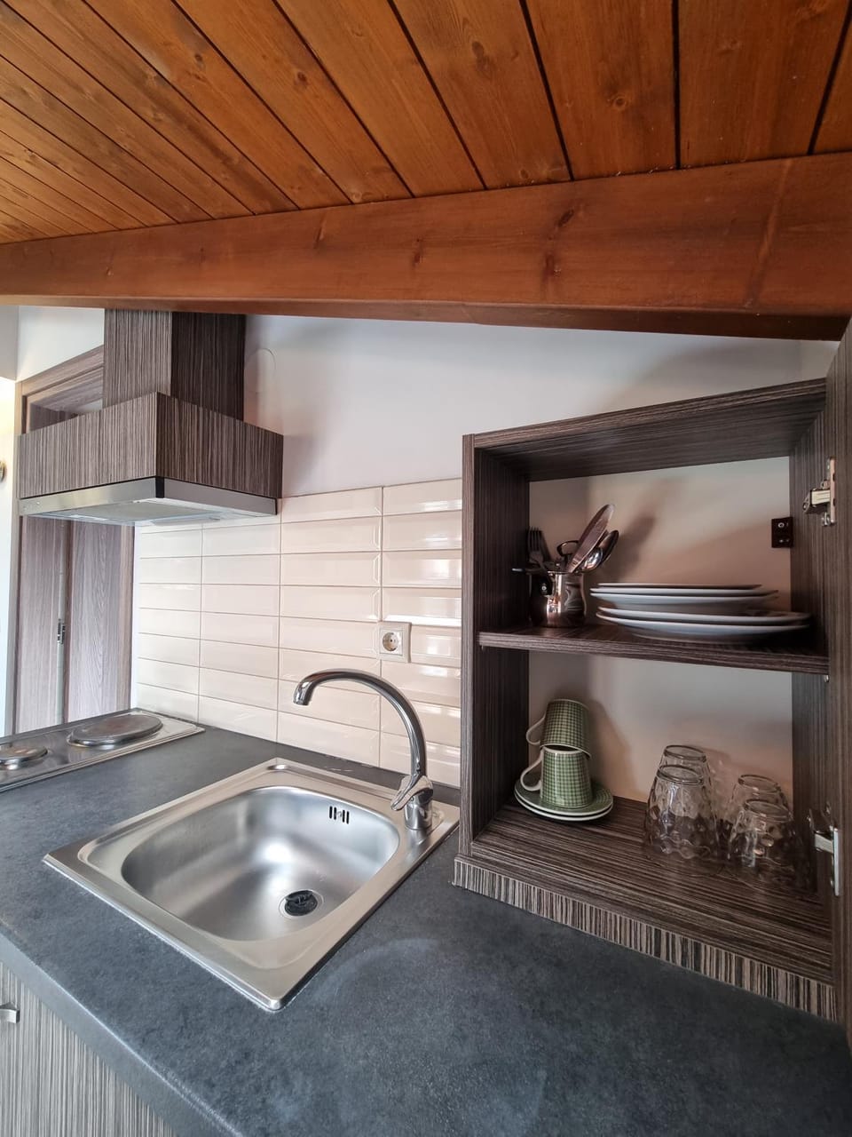 Kitchen or kitchenette, stove