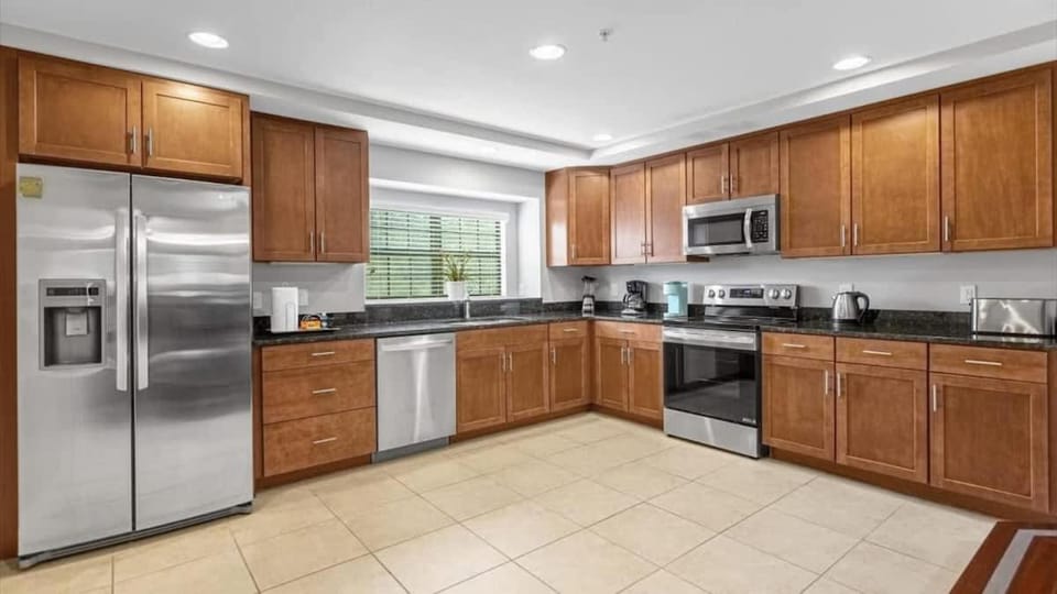 Sunny Summer Magic - Stay in TownHome by Disney House in Osceola County