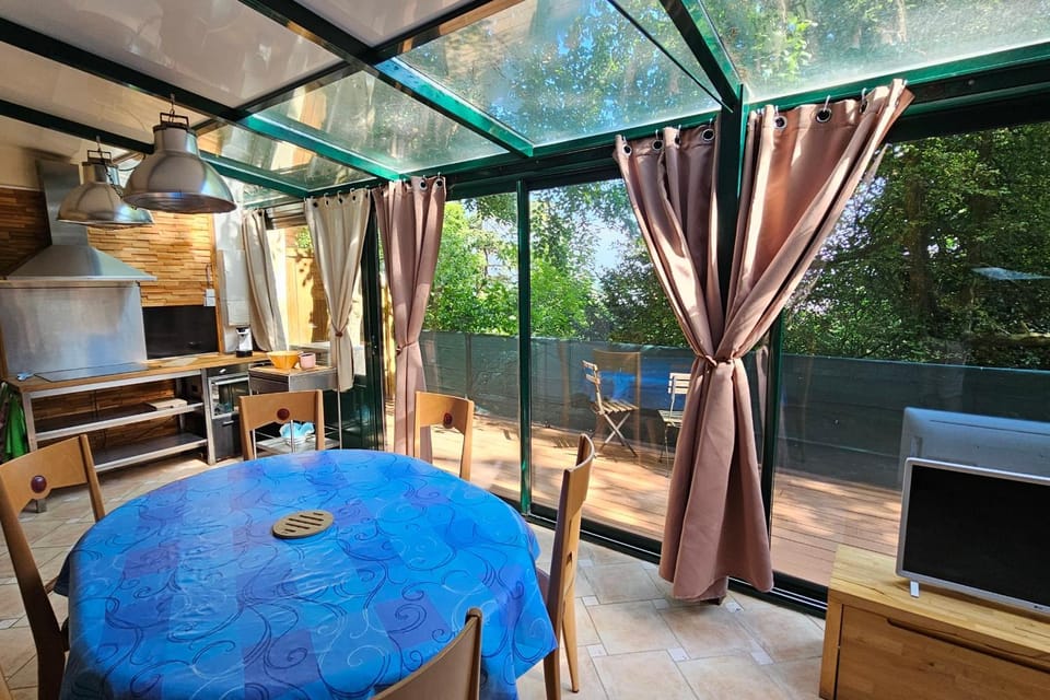 Beautiful loft for 4 with large terrace Apartment in Île-de-France