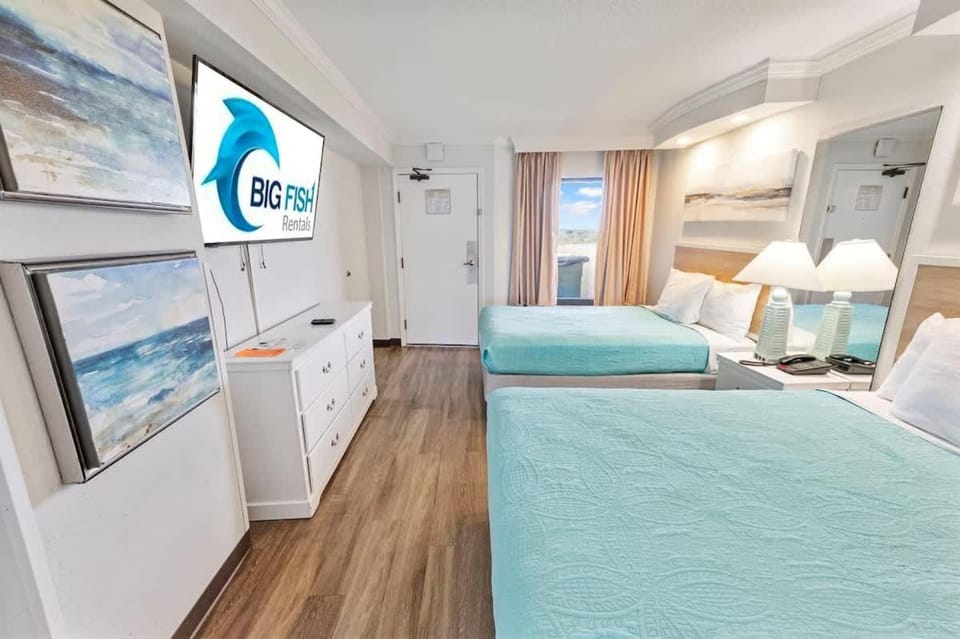New Direct Oceanfront, Pools Caravelle,HIGH Floor! House in Myrtle Beach