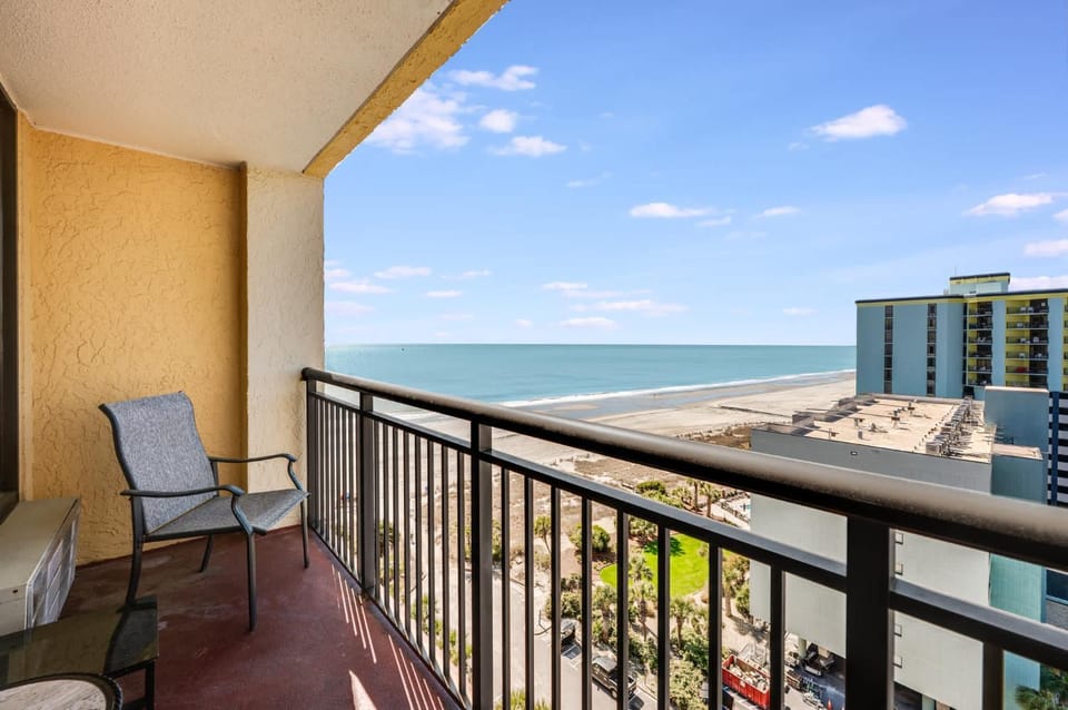 Stunning1BR at Caravelle Resort,Amazing Oceanviews House in Myrtle Beach