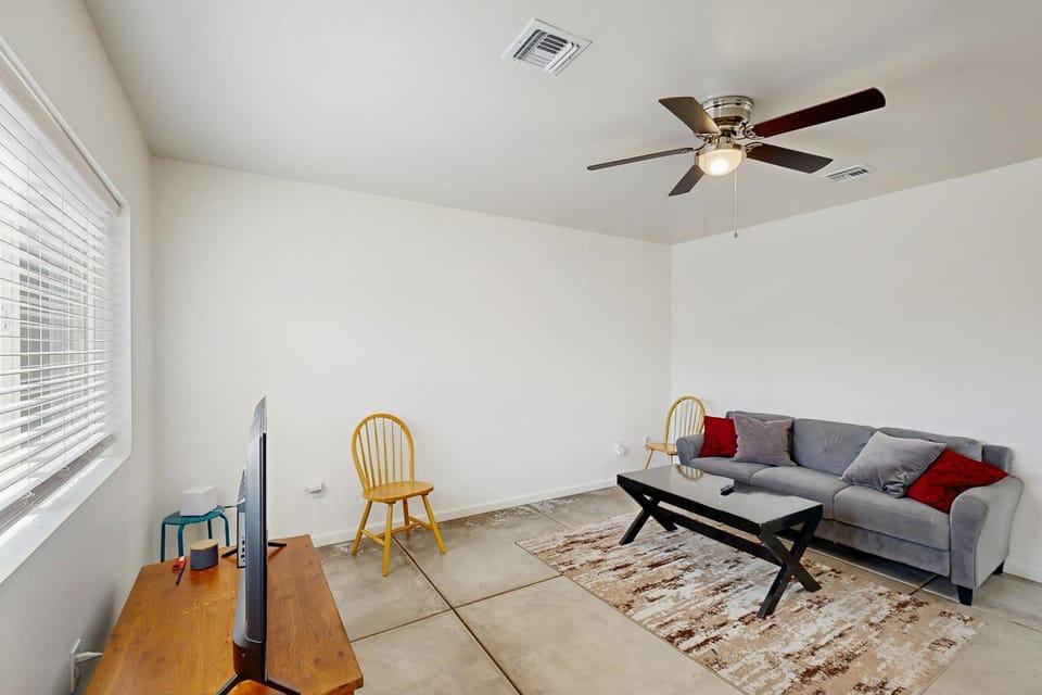 ‘Casa Tranquila’ WFH-Friendly Tucson Getaway House in Catalina Foothills