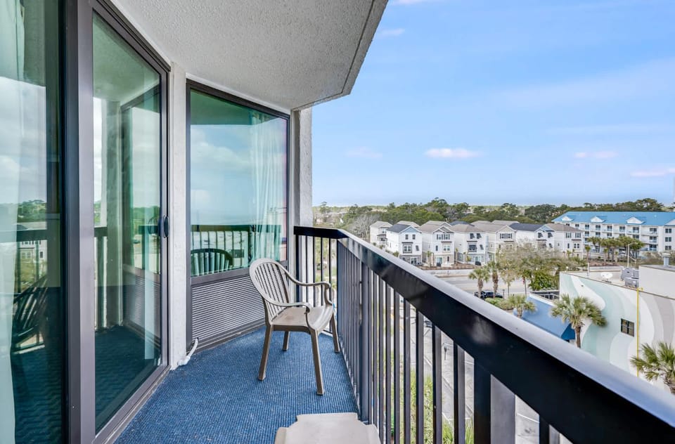 Oceanview Studio at Compass Cove,w Pools,Updated! House in Myrtle Beach