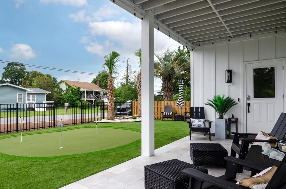 A Summer Place by Bryant Real Estate House in Carolina Beach