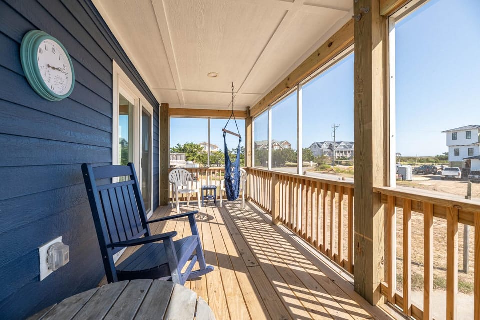 Laughing Place - Southern Shores, 175 Ft to Beach, Pool Table, Pets OK, Flex Stays House in Southern Shores
