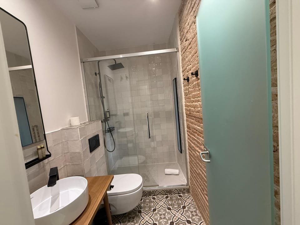 Shower, Toilet, Bathroom