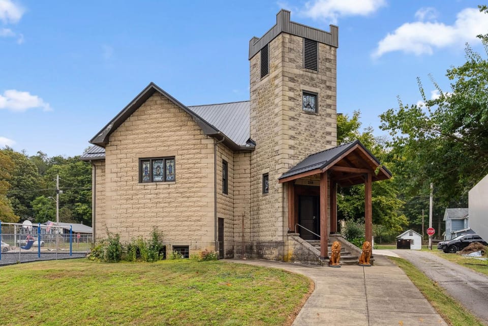 School of Sorcery House in Ohio