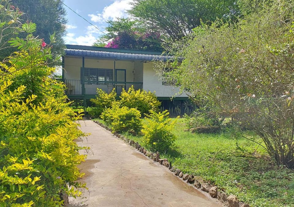 Property building, Day, Natural landscape, Garden, Garden view