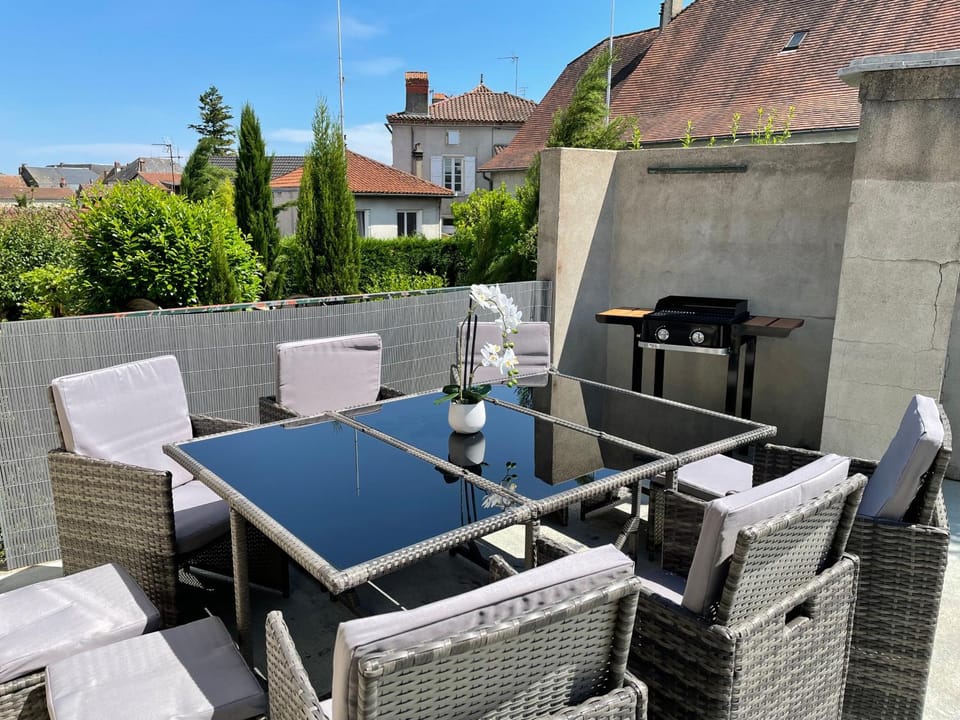 Grand appartement proche centre ville et Rocamadour Apartment in Occitanie