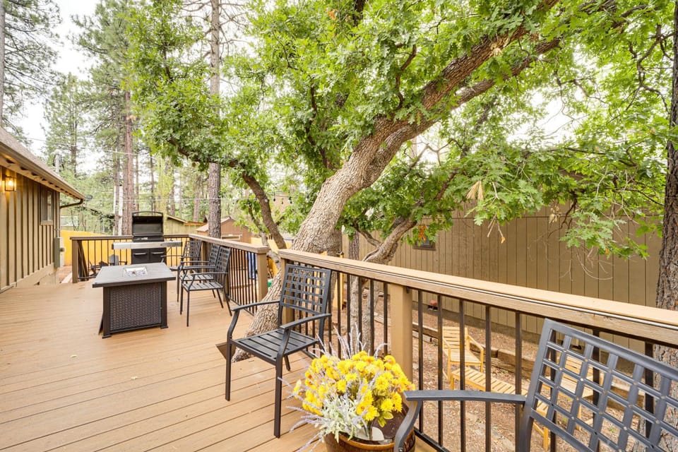 Munds Park Oasis w/ Hiking Access & Fire Pit House in Munds Park