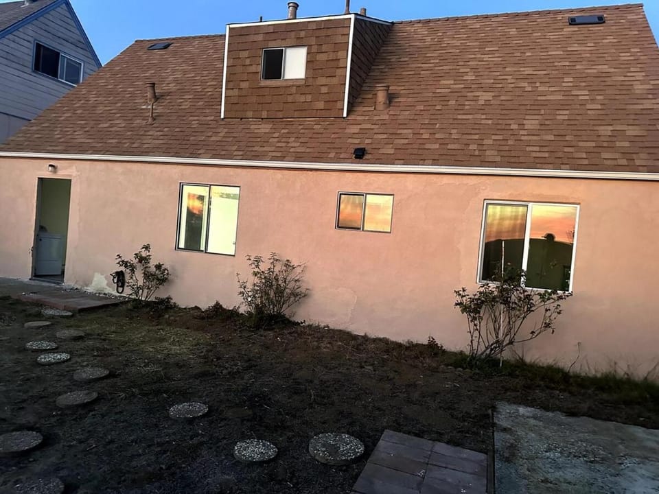 Pet Friendly Sunset Over the Pacific Ocean House in Pacifica