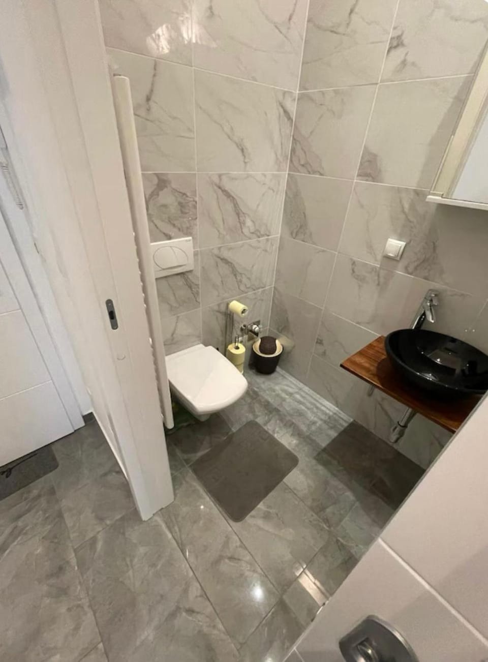 Toilet, Bathroom
