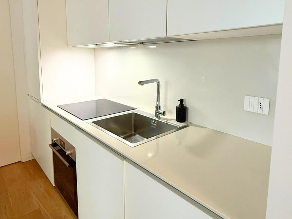 Modern City Centre Apartment near San Babila and Duomo Apartment in Milan