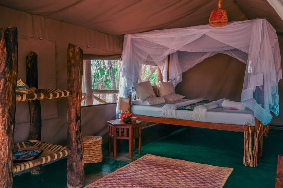 Angalia Tented Camp Nature lodge in Tanzania