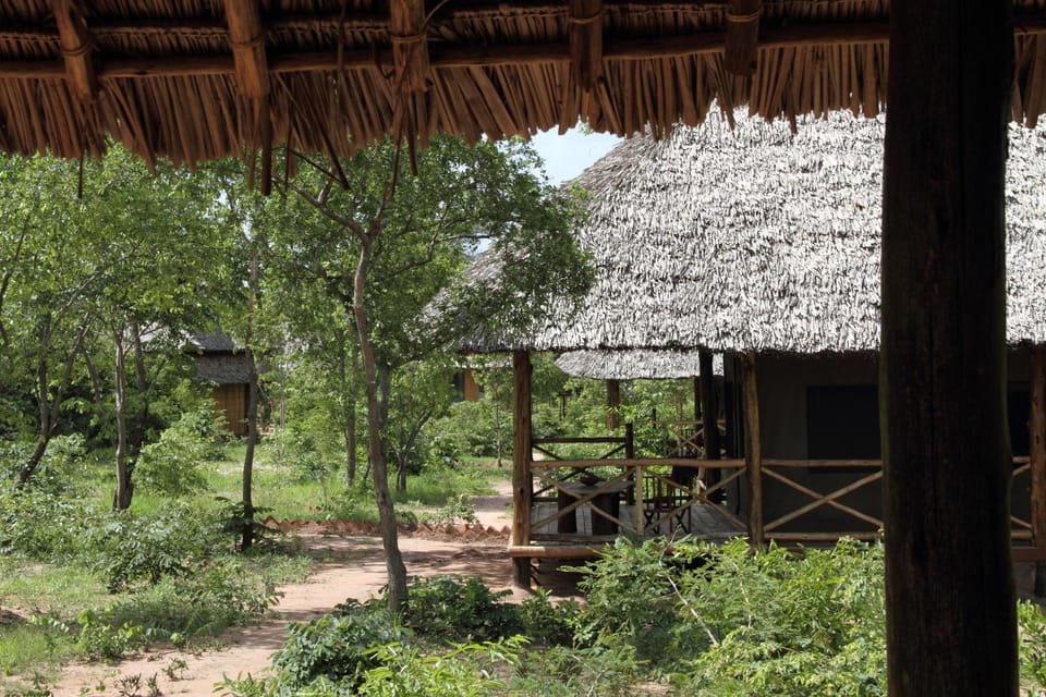 Angalia Tented Camp Nature lodge in Tanzania