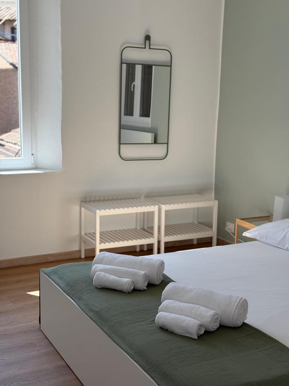 Bed, Photo of the whole room, Bedroom, towels