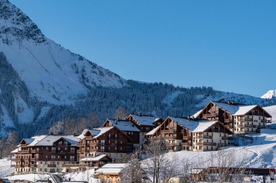 Résidence Les Alpages Du Corbier - 3 PIECES 6 PERSONNES AVEC PARKING PRIVE MAE-7073 Apartment in Villarembert