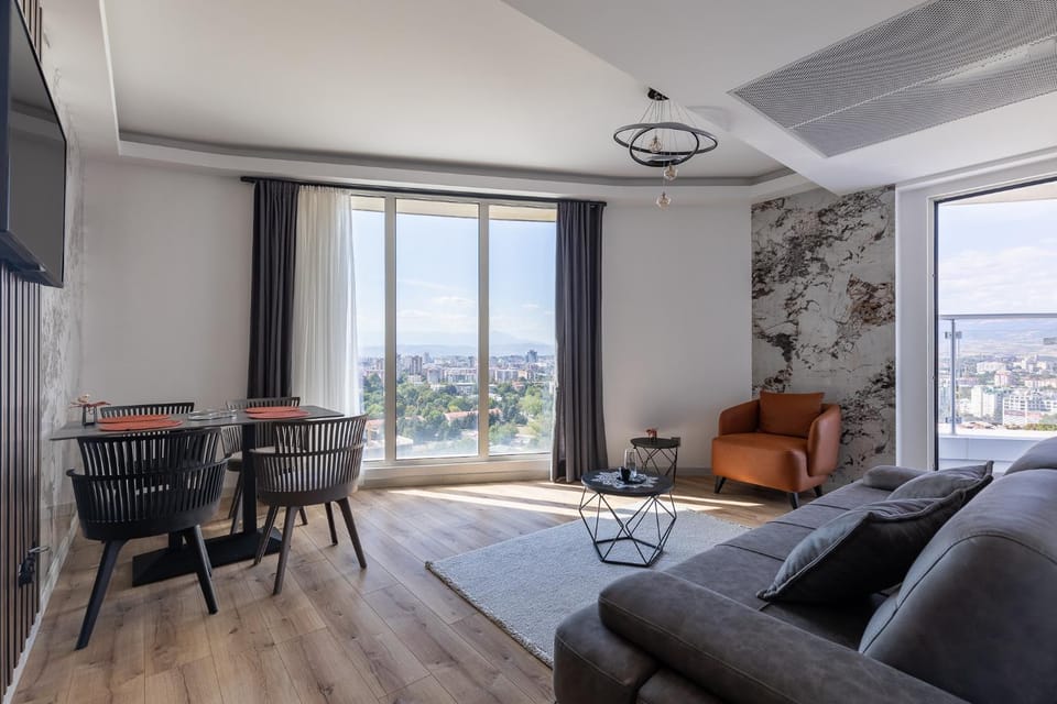 Living room, Seating area, Dining area