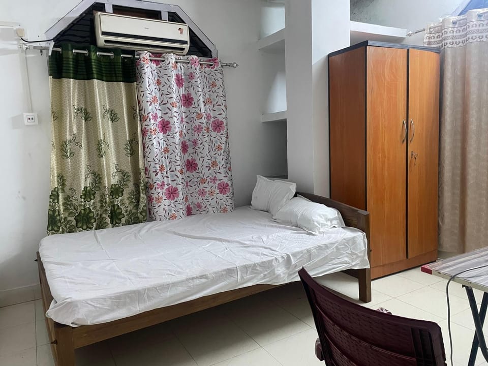 Sunrise Homestay Apartment in India