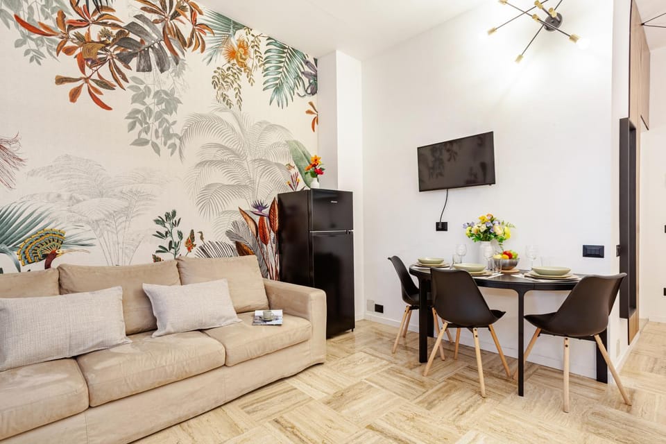 TV and multimedia, Living room, Dining area, Evening entertainment