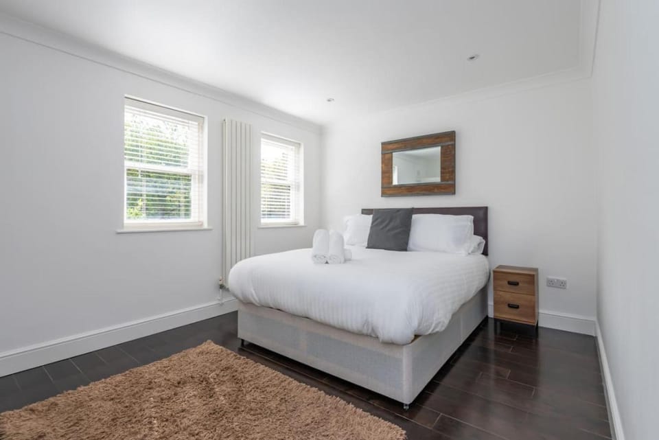 Islington Flat Near Regent's Canal & Shoreditch Apartment in London Borough of Islington