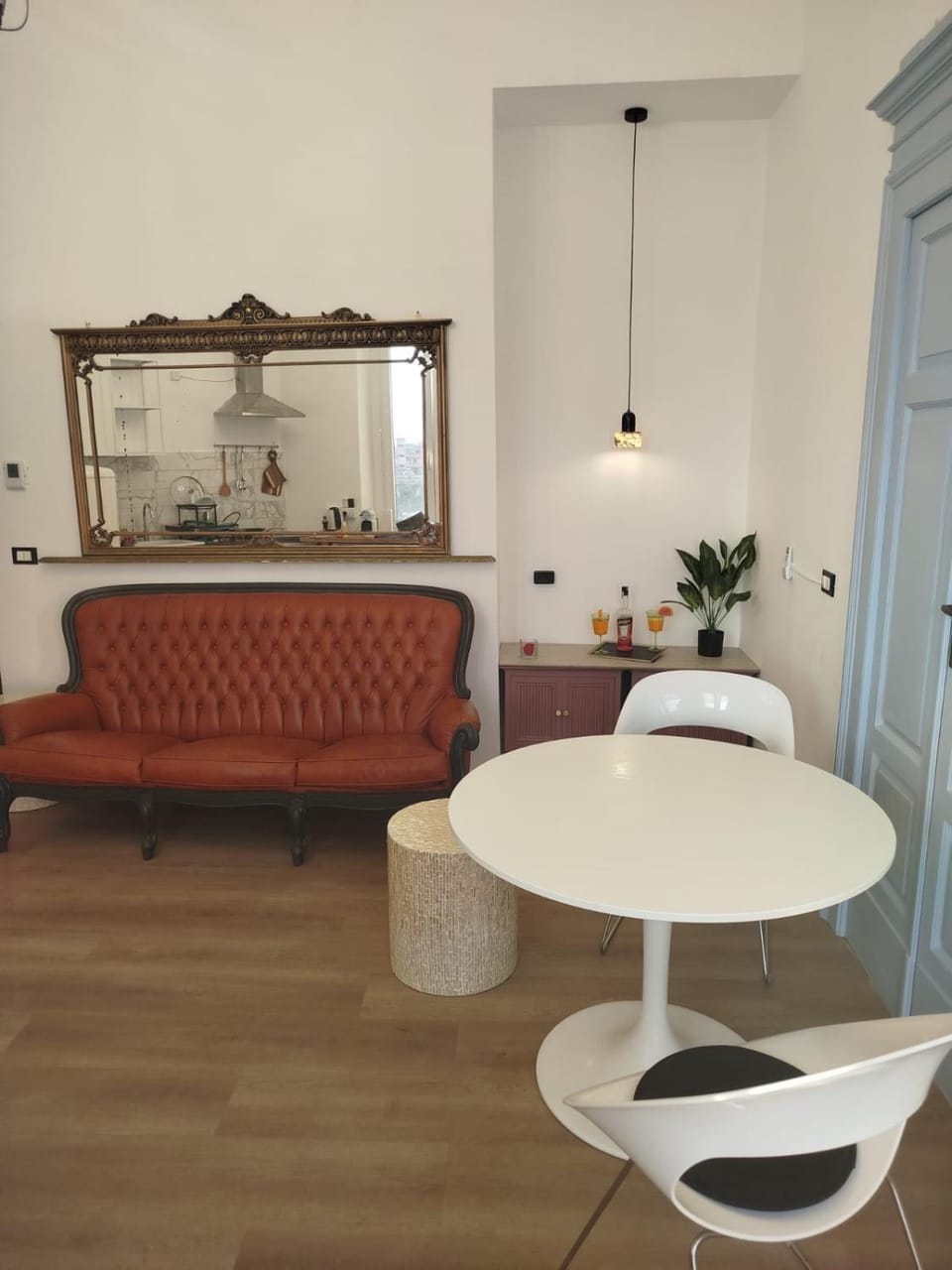 HERITAGE HOUSE City Center -ENTIRE APARTMENT- Apartment in Pescara