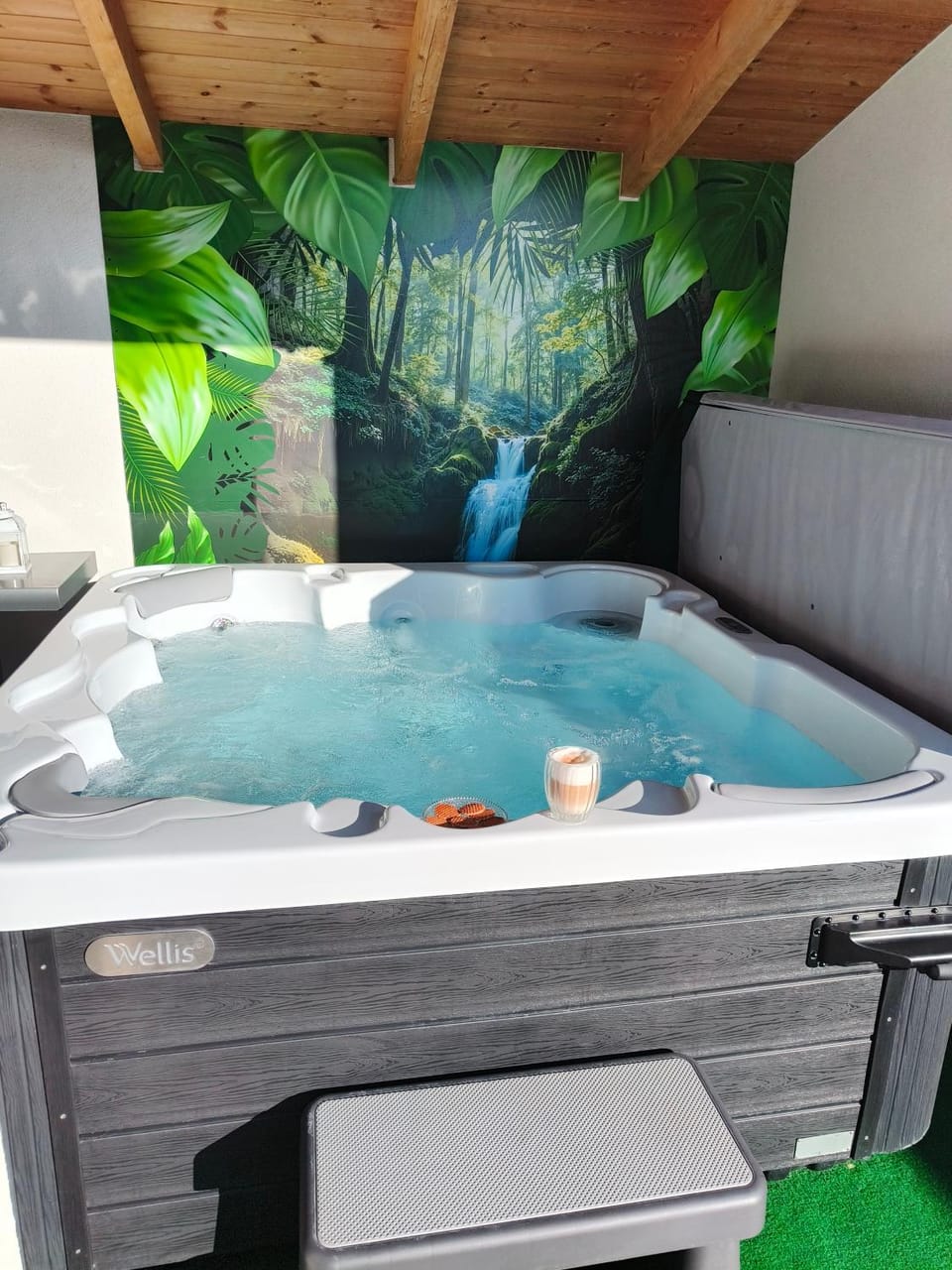 Hot Tub