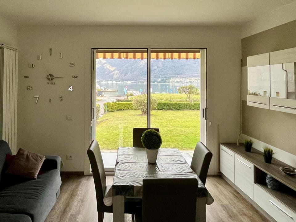 Natural landscape, Seating area, Dining area, Mountain view