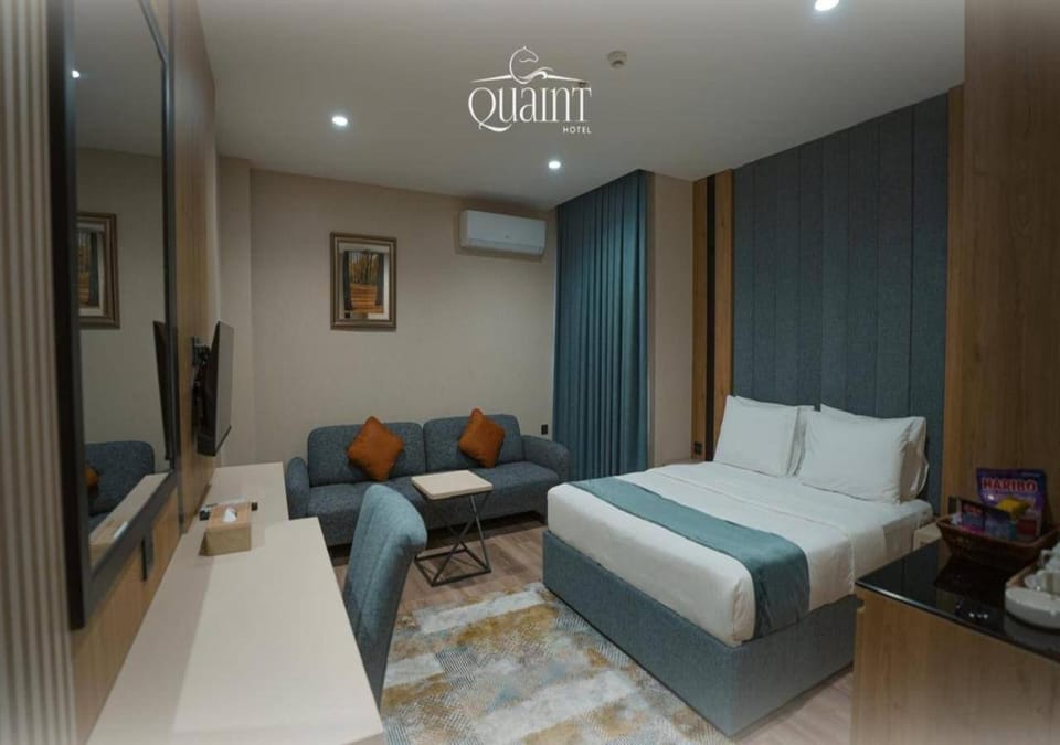 Living room, Bedroom