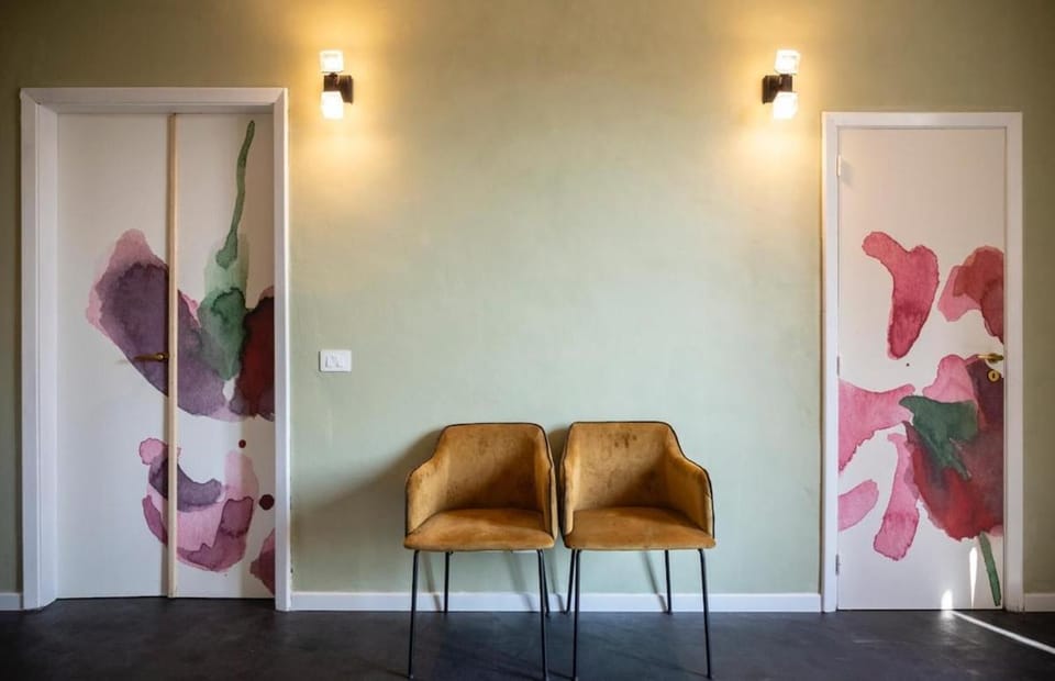 Living room, Decorative detail