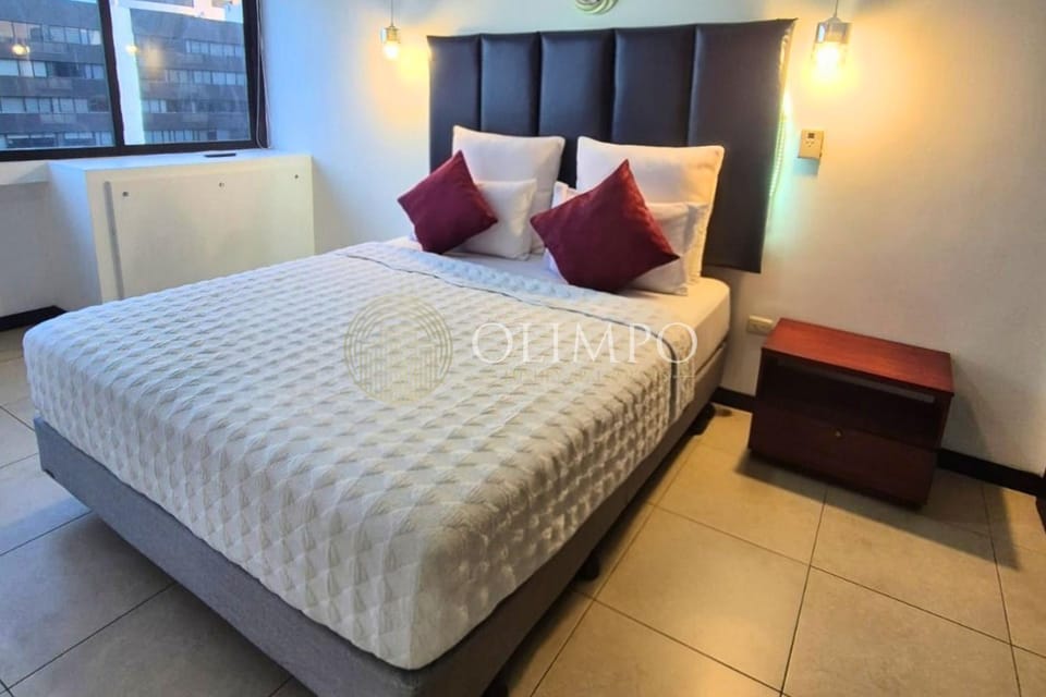 Bed, Photo of the whole room, Decorative detail, Bedroom