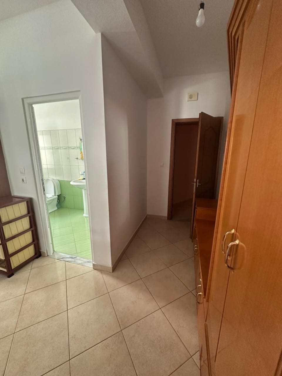 Bathroom, wardrobe