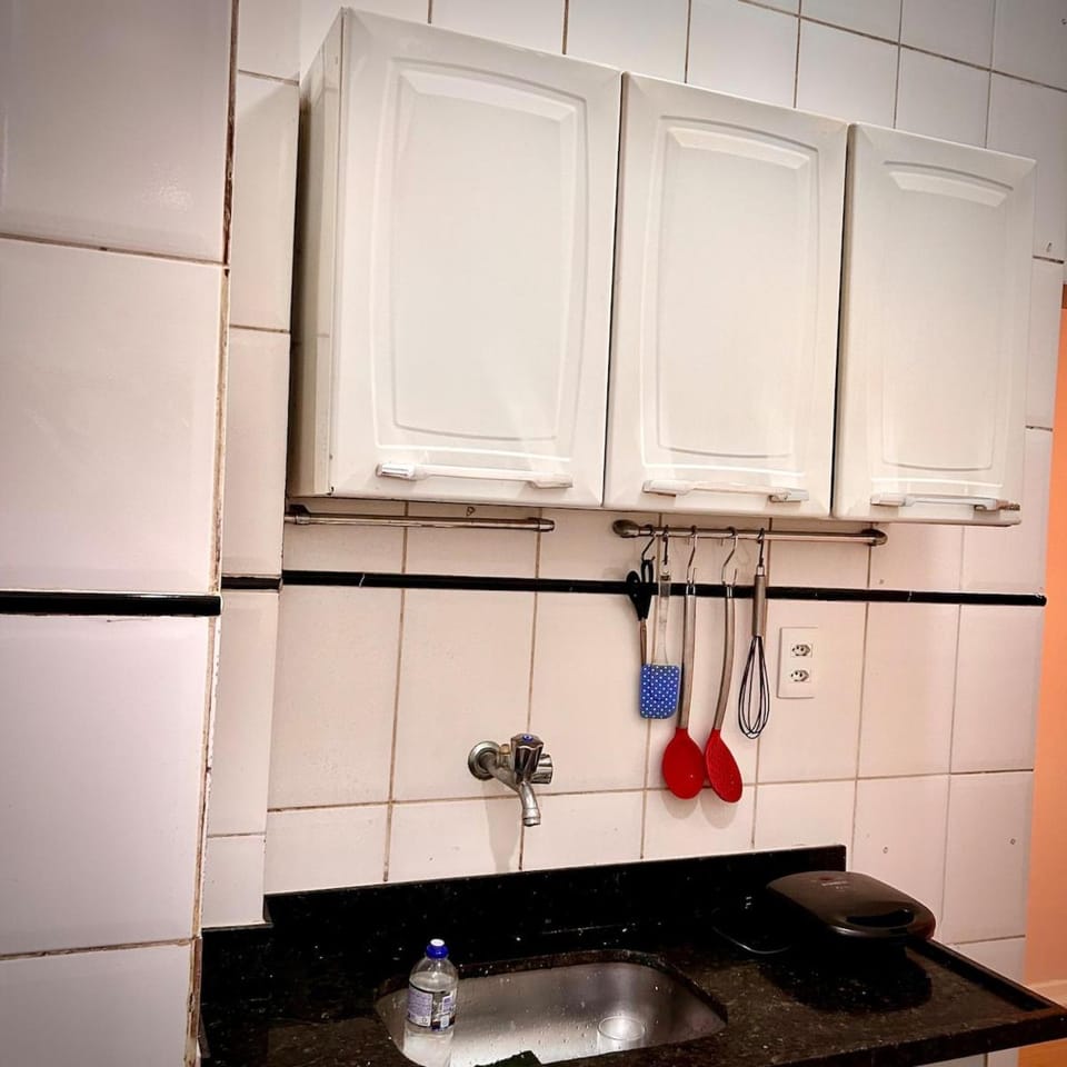 Kitchen or kitchenette, pet friendly, stove