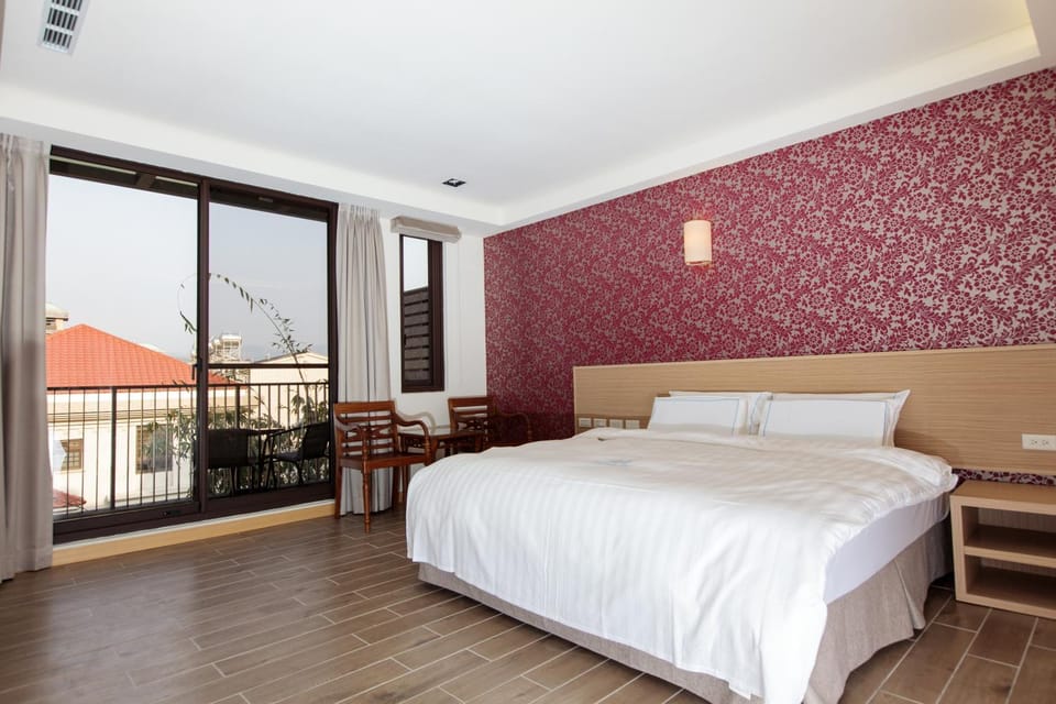 Bed, Photo of the whole room